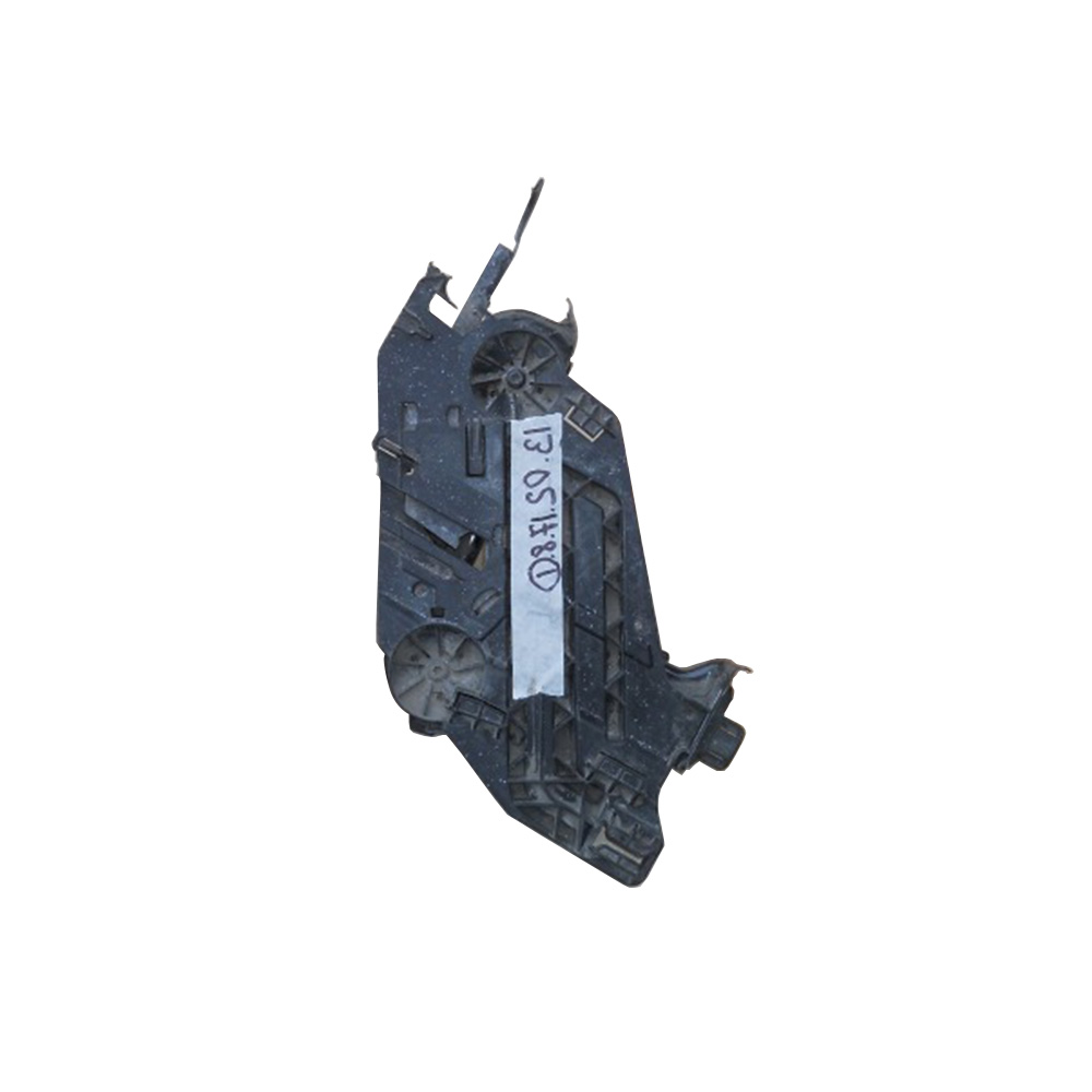 СМЕННЫЙ КРОНШТЕЙН ФАРЫ RH, 2009-2013 ГГ., ДЛЯ SKODA OCTAVIA